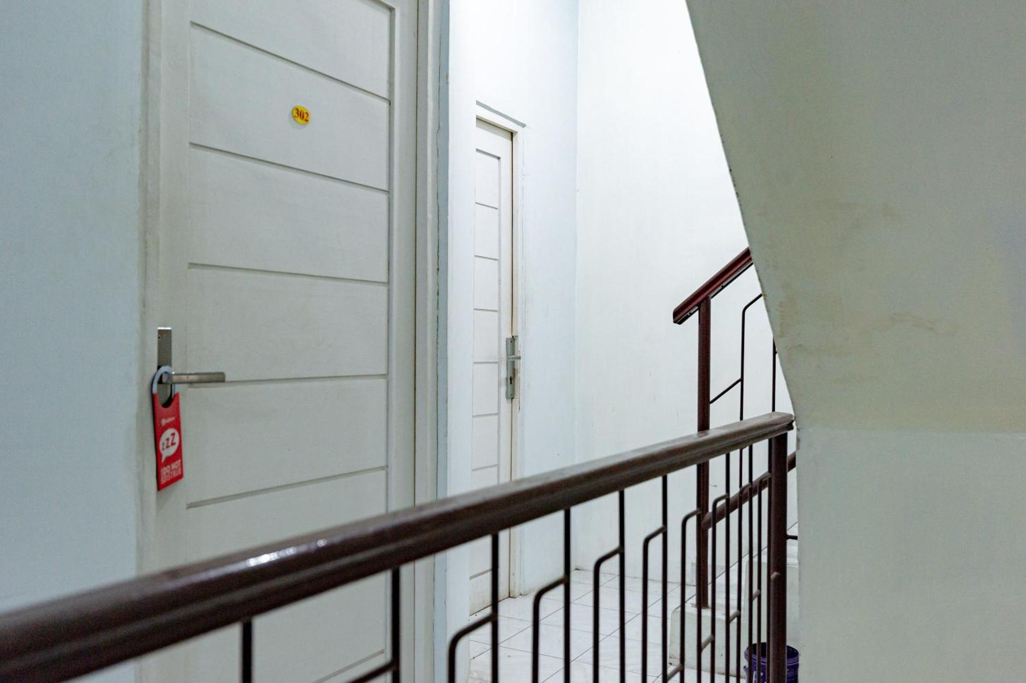 Reddoorz Near Rsud Dr Pringadi Medan 3 Hotel Exterior photo