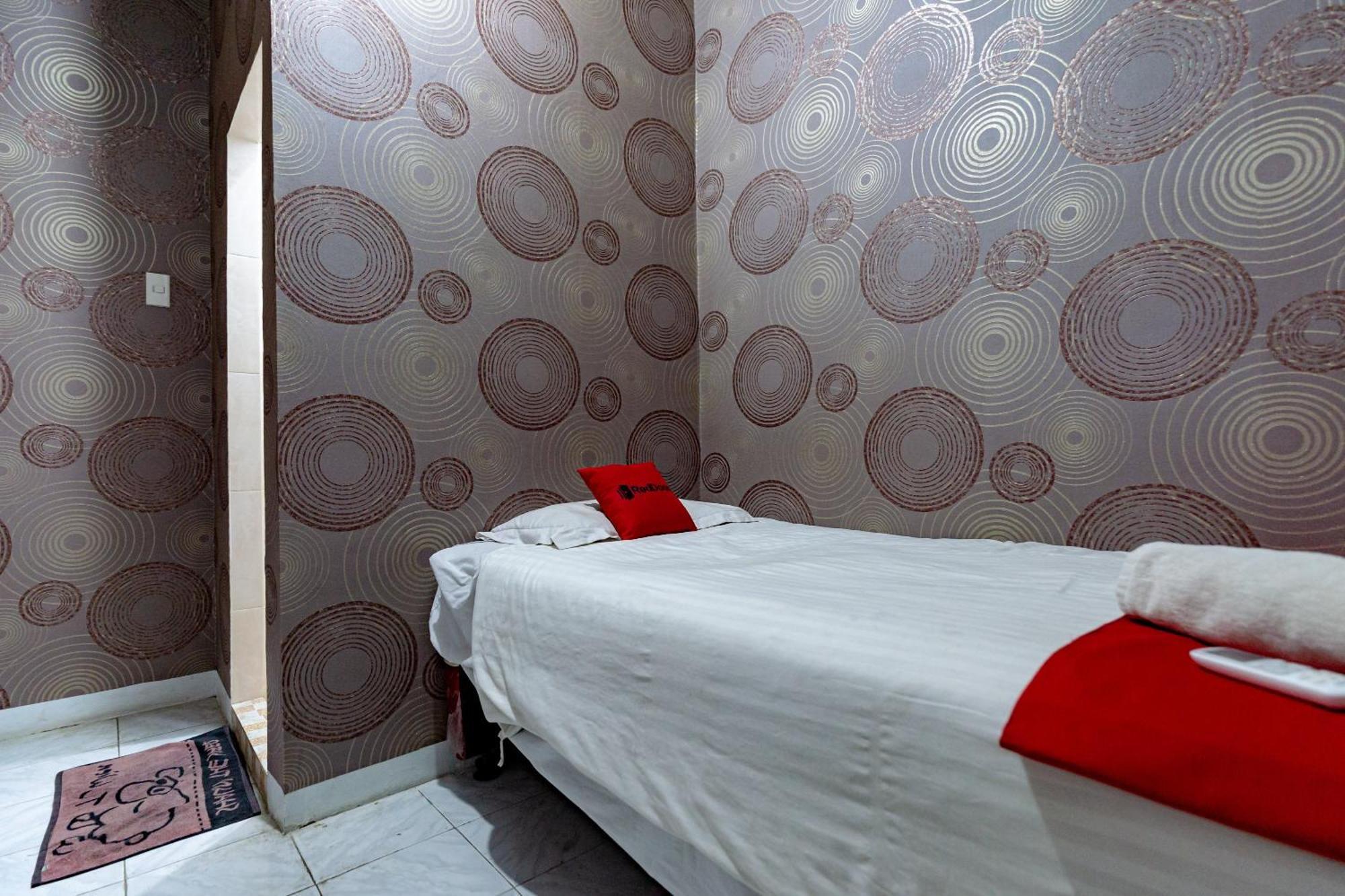 Reddoorz Near Rsud Dr Pringadi Medan 3 Hotel Exterior photo